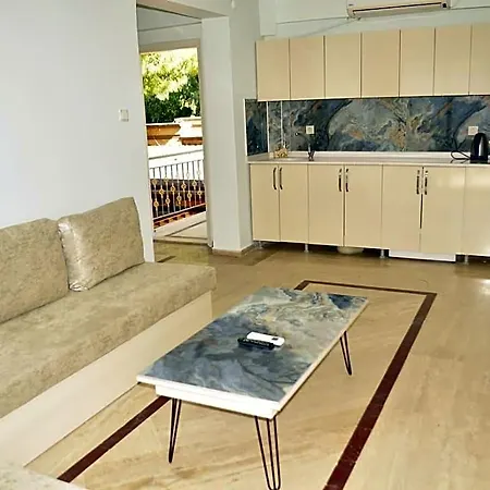 Kemer Suit 3*