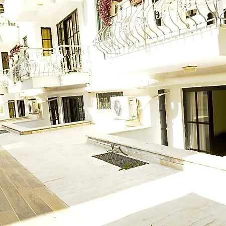 Kemer Suit 3*